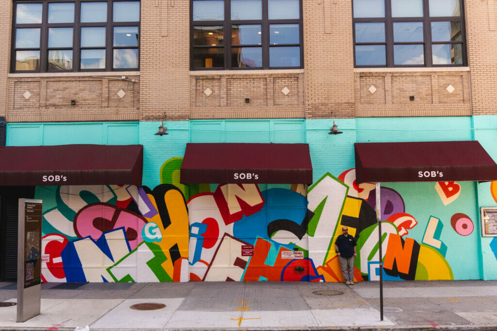 Game Inside the Game, 2019. Greg Lamarche’s wall painting at 200 Varick Street features his signature large-scale, vintage letterforms to create an abstract array of movement, tangled letters, and color. Presented by the Hudson Square BID. Photo credit: Kellie Rogers.